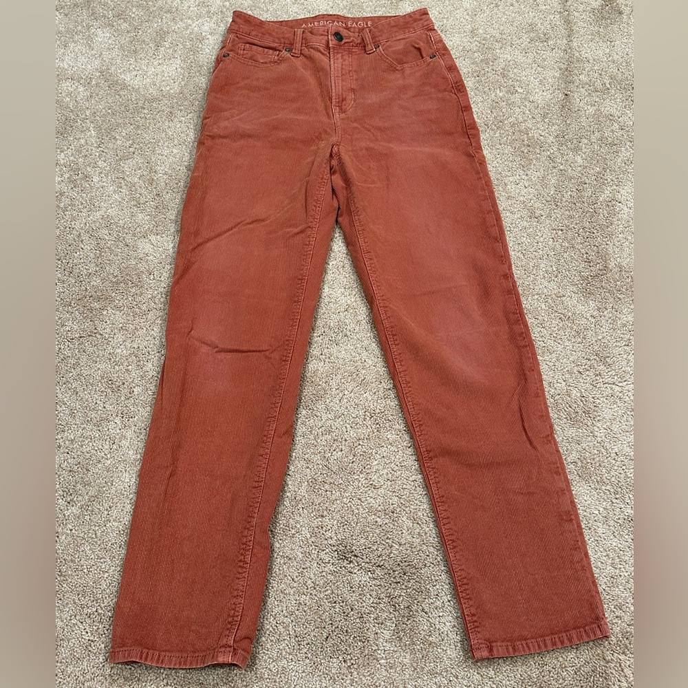 American Eagle high Waisted Corduroy Jeans. Size 0